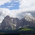 雲總是依戀高山 (Wolken und Hochbergen)