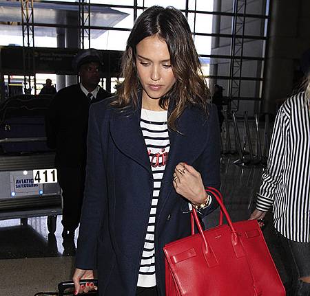 Jessica-Alba-Saint-Laurent-Sac-de-Jour-Bag