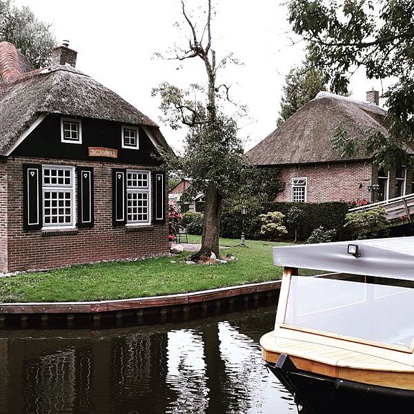 自助旅行拍的建築