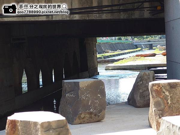 P1280049 (Copy).JPG P1280049 (Copy).JPG