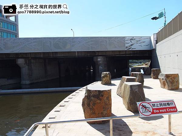 P1280048 (Copy).JPG P1280048 (Copy).JPG