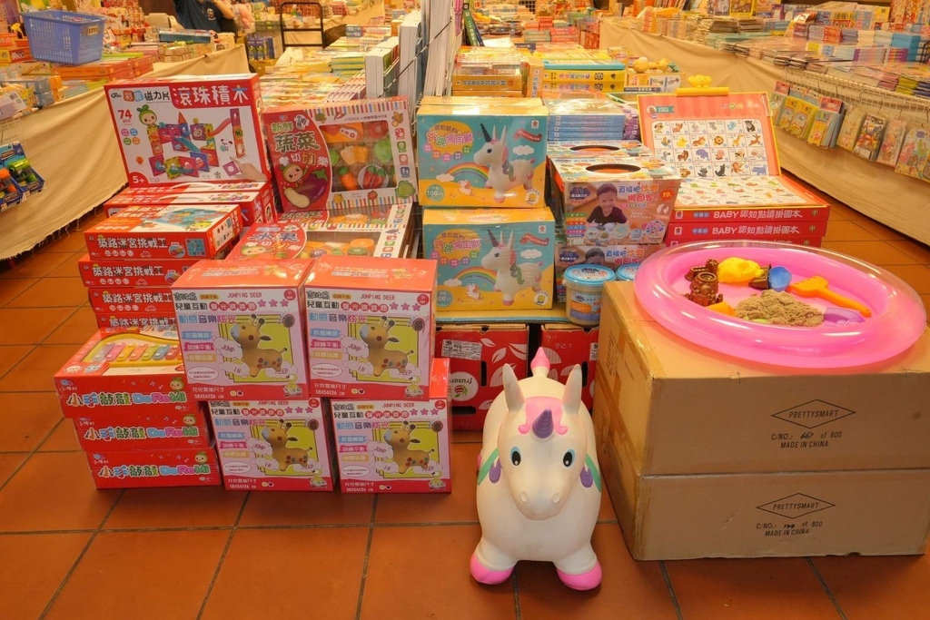 [台中太平]只到06/24!童書39元起、立體書、操作書、繪