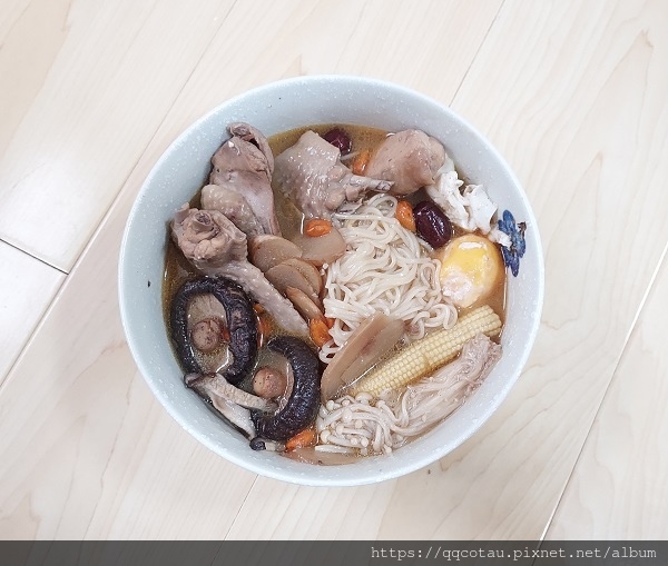 【中式料理包推薦】手作弄湯嚴選食材新鮮手作煲湯(燉雞湯) 【中式料理包推薦】手作弄湯嚴選食材新鮮手作煲湯(燉雞湯)