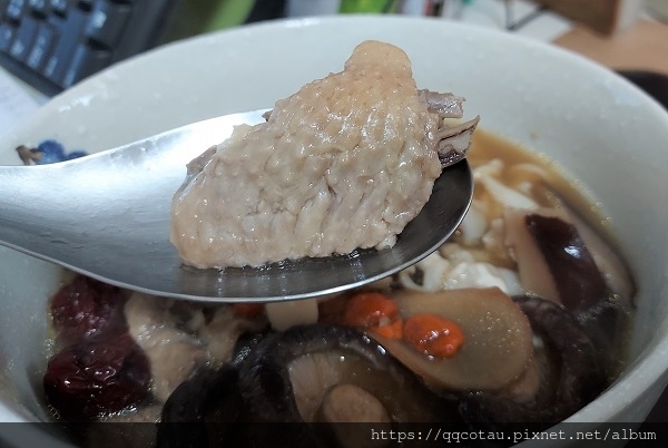 【中式料理包推薦】手作弄湯嚴選食材新鮮手作煲湯(燉雞湯) 【中式料理包推薦】手作弄湯嚴選食材新鮮手作煲湯(燉雞湯)