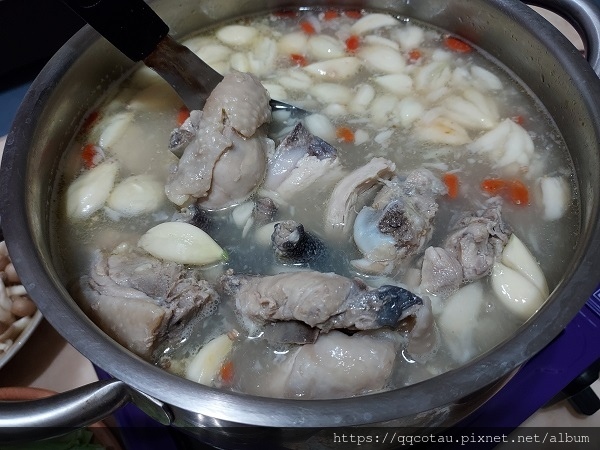 【中式料理包推薦】手作弄湯嚴選食材新鮮手作煲湯(燉雞湯) 【中式料理包推薦】手作弄湯嚴選食材新鮮手作煲湯(燉雞湯)