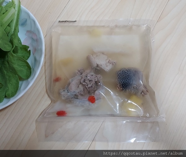 【中式料理包推薦】手作弄湯嚴選食材新鮮手作煲湯(燉雞湯) 【中式料理包推薦】手作弄湯嚴選食材新鮮手作煲湯(燉雞湯)