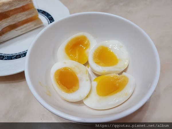 【小農好物】溢珍康牧場~自由放牧無毒可生食雞蛋(放牧雞蛋)