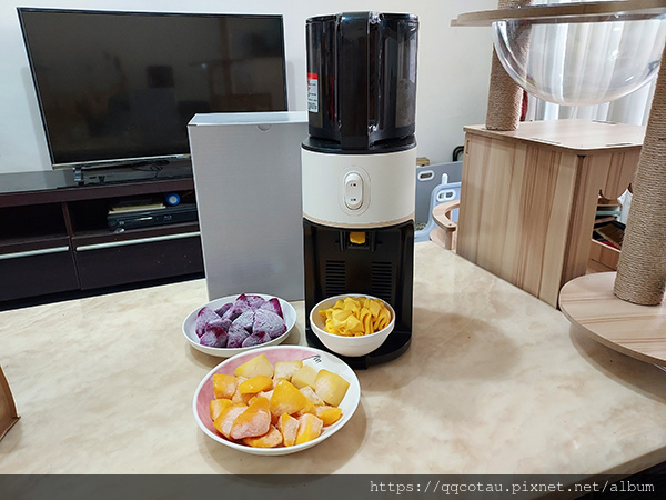 6冰淇淋是從機器後面出現2.jpg