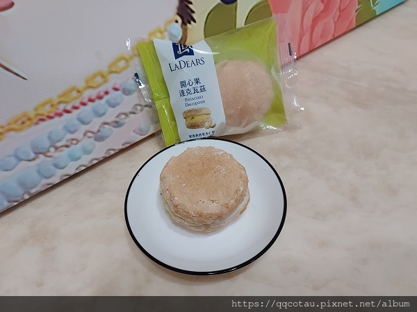 【烘焙甜點】口感層次豐富的達克瓦茲(Dacquoise) 【烘焙甜點】口感層次豐富的達克瓦茲(Dacquoise)