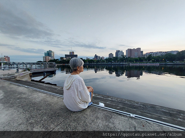 【高雄走走】駁二市集&愛河走走之懷念虎娘