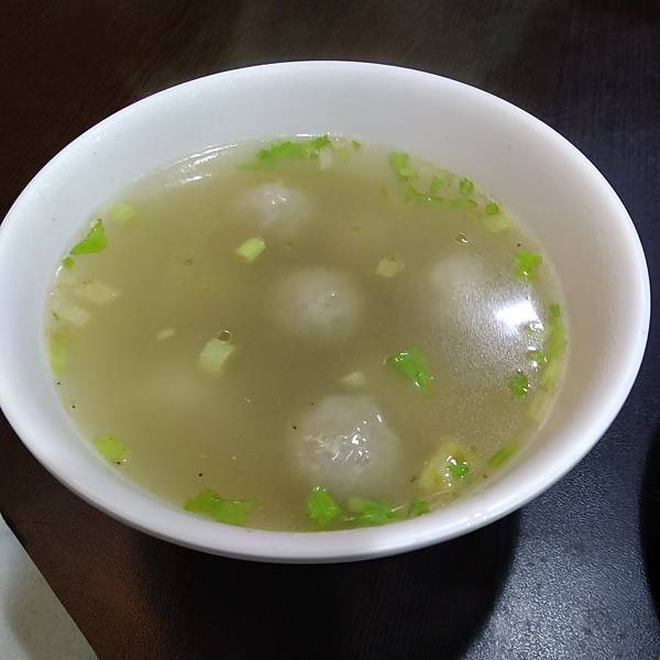 廟口鴨香飯 鴨丸湯.jpg