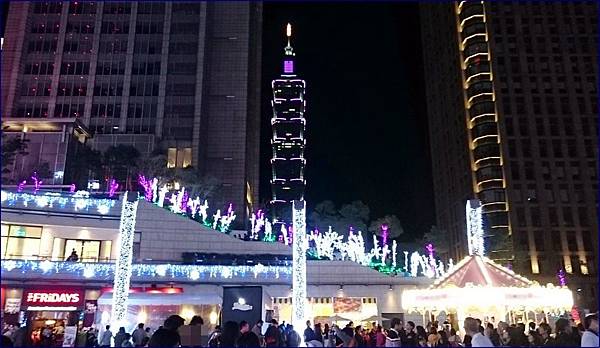 台北統一時代百貨廣場聖誕燈飾