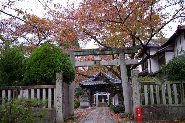 真如堂前_神社