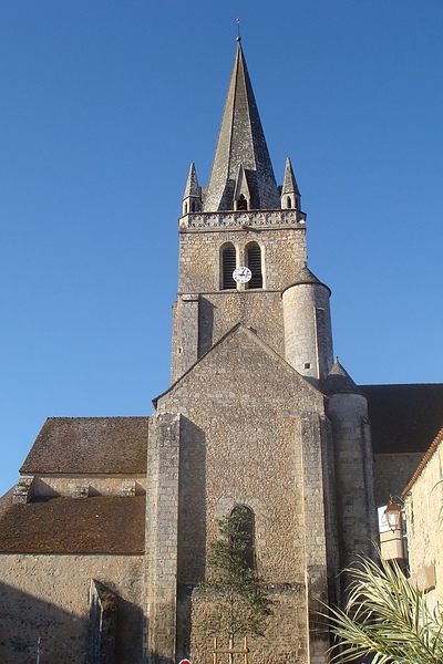 St-Benoit的地標教堂