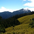 雲濤襲上，於是，不再只能以險峻形容奇萊北