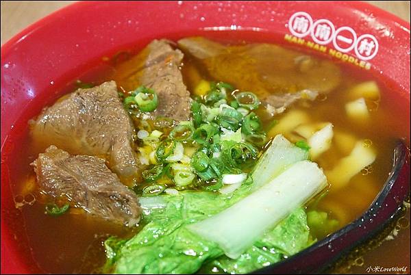 桃園南南一村Nan nan台灣牛肉麵P1710226_調整大小1.JPG