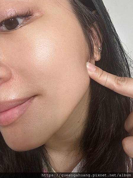 溫和煥膚+全天亮白!LOYE樂妍外泌體A醇抗皺金萃+維C酵母 溫和煥膚+全天亮白!LOYE樂妍外泌體A醇抗皺金萃+維C酵母