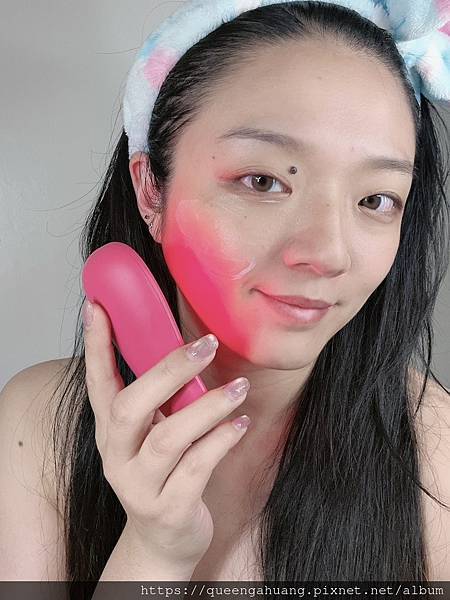 YOUFE LED 紅光儀 NR2 實測當媽媽也能擁有自己 YOUFE LED 紅光儀 NR2 實測當媽媽也能擁有自己