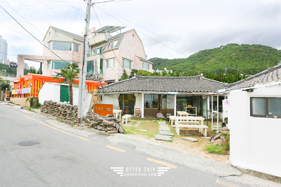 釜山景點/青沙浦墊腳石天空步道/青沙浦紅白燈塔/青沙浦鐵道,青沙浦一日遊,孔劉推薦