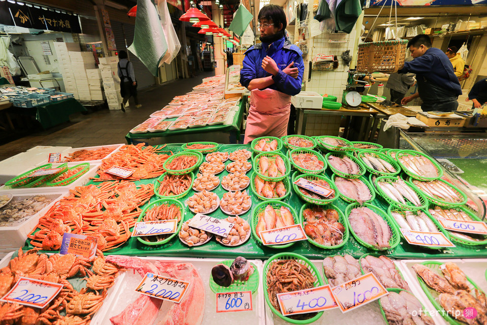 【日本北陸】金澤近江町市場品嘗金箔海鮮丼