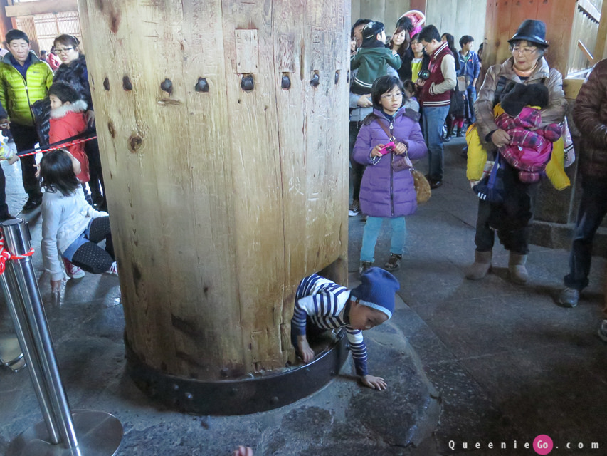 「日本關西奈良」世界遺產東大寺，可以看奈良市景的二月堂