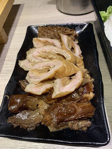 [食記] 台中 初訪愛食鍋