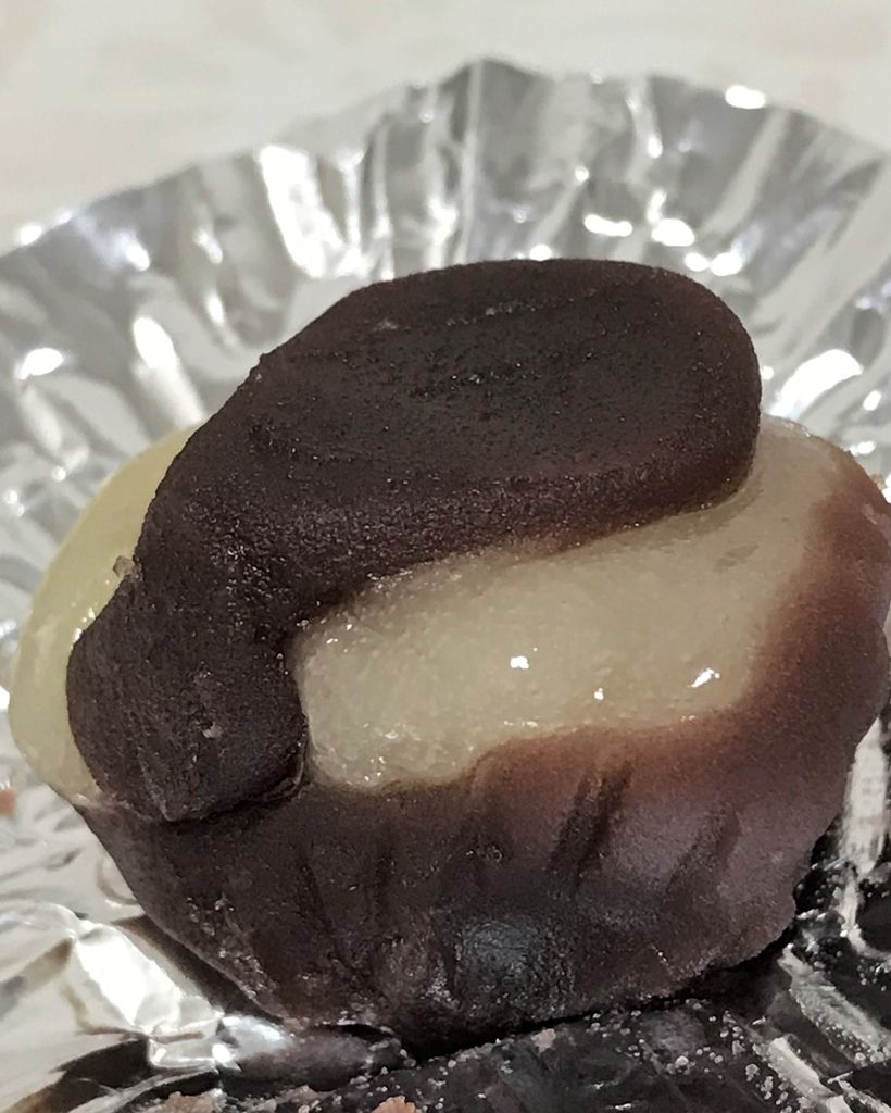 食記 甜點 日本博多果匠左衛門 博多ぶらぶら 博多burabura 和生菓子長青商品軟綿麻糬 滑順紅豆泥 好吃伴手禮 Queenieyang的生活分享 食記 甜點 日本博多果匠左衛門 博多ぶらぶら 博多burabura 和生菓子長青商品軟綿麻糬 滑順紅豆泥 好吃伴手禮 Queenieyang的生活分享