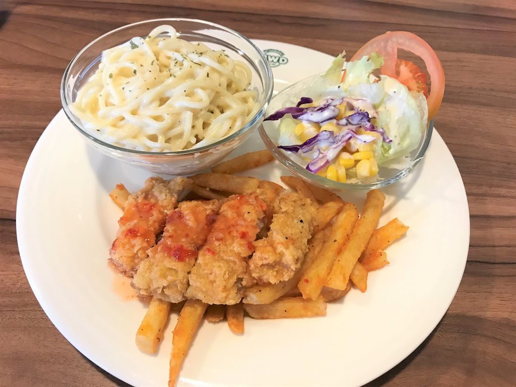 13-14 耐吃的泰式卡滋脆雞餐.JPG 13-14 耐吃的泰式卡滋脆雞餐.JPG