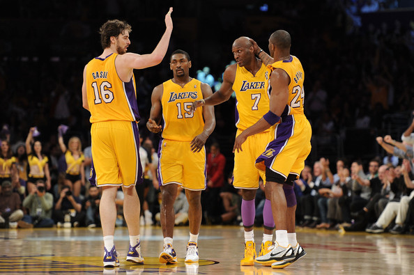 Pau+Gasol+Metta+World+Peace+New+Orleans+Hornets+rqIU_yggH4Pl.jpg