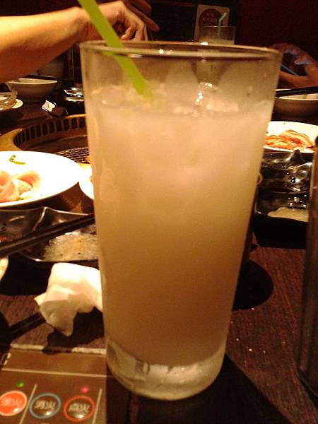 2017-11-08 18.36.20.jpg 2017-11-08 18.36.20.jpg