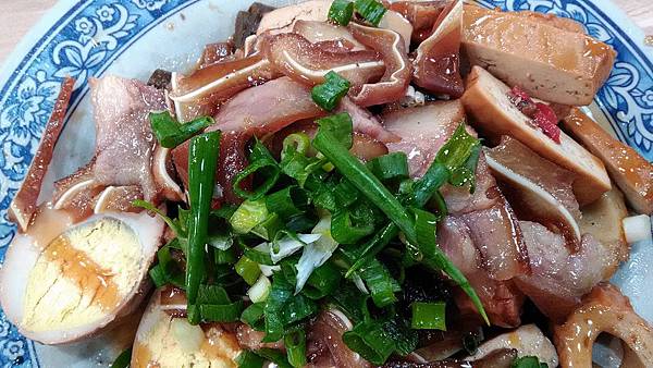 P_20181018_184533.jpg P_20181018_184533.jpg