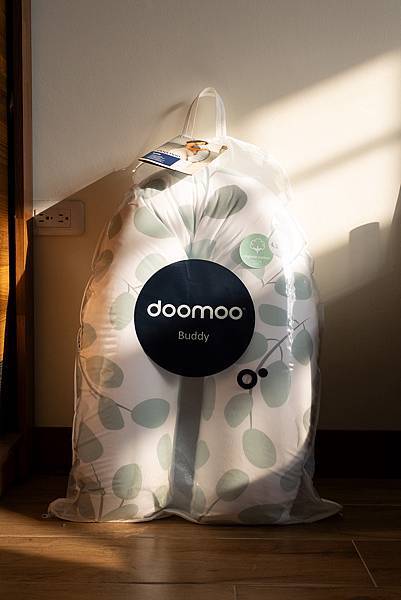 【好孕推薦】開箱doomoo有機棉舒眠月亮枕，不用再忍受腰酸
