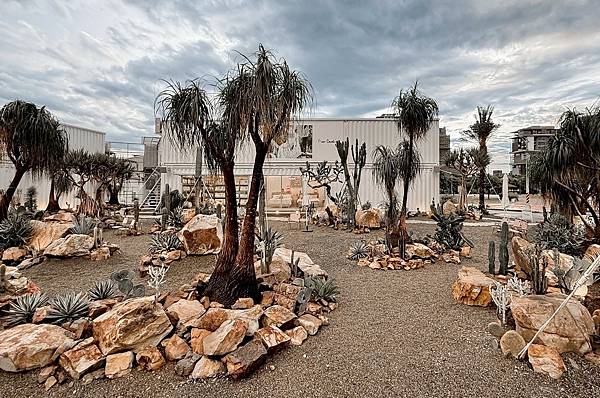 【台中南屯景點】皮爾卡登寢具｜台中旗艦店開箱！台中最美加州風寢具店，搬家必逛的家居選物天堂🛏🌵