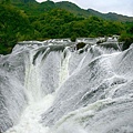 GuizhouWaterfall_EN-US10955906714_1366x768.jpg