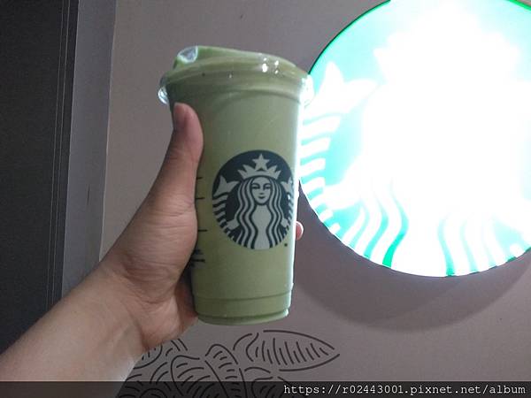 [食記]星巴克咖啡(STARBUCKS)甜點-抹茶那堤(Gr