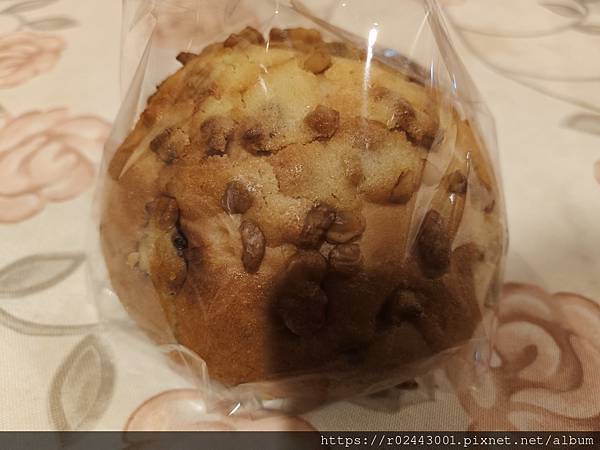 [食記]全聯美食-桂圓核桃麵包（軟歐）