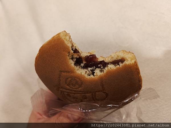 [食記]全聯美食-老鷹紅豆銅鑼燒