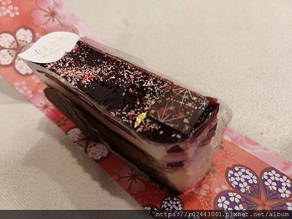 [食記]七見櫻堂甜點-小野小町(黑莓白巧克力起司蛋糕)