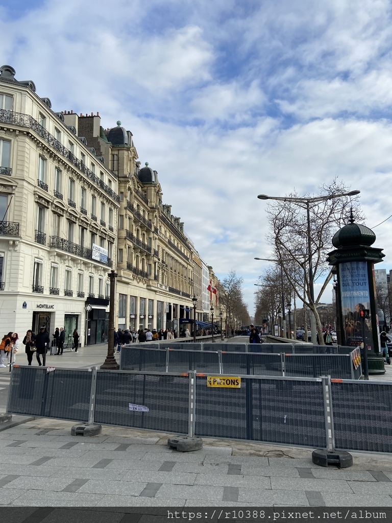 巴黎凱旋門＆香榭麗舍大街Arc de triomphe de l%5CÉtoile＆Avenue des Champs-Élysées，或稱les Champs-Élysées (2).JPG