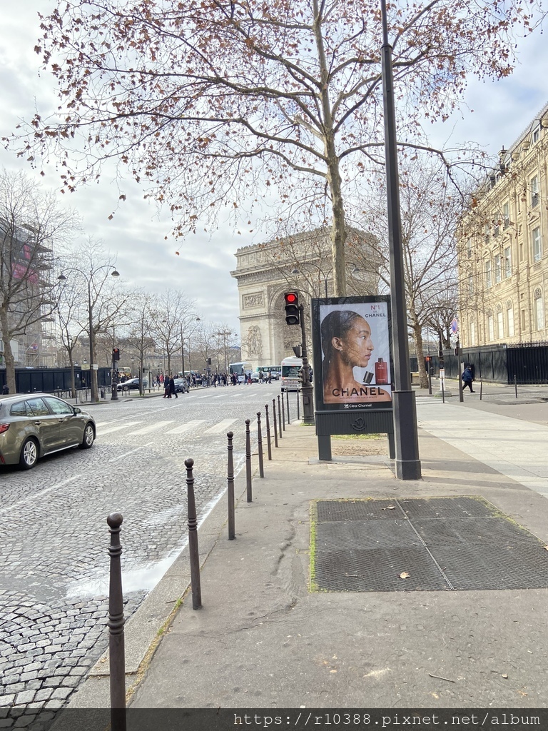 巴黎凱旋門＆香榭麗舍大街Arc de triomphe de l%5CÉtoile＆Avenue des Champs-Élysées，或稱les Champs-Élysées (1).JPG