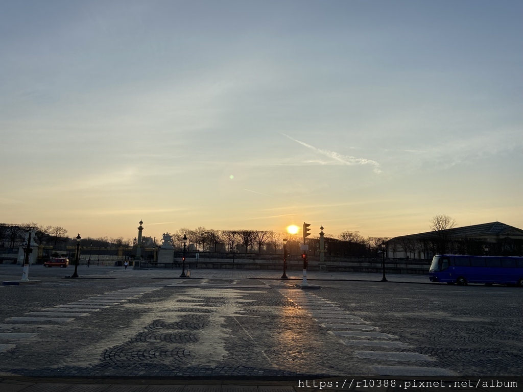 清晨時，在法國巴黎的協和廣場散步 French Paries Place de la Concorde (16).JPG