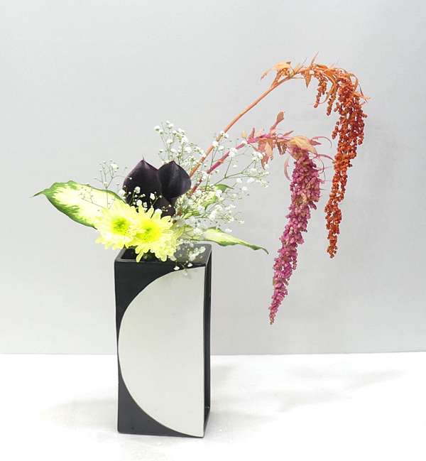年4月日的池坊作品 自由花 小蕭的秘密花園 痞客邦 年4月日的池坊作品 自由花 小蕭的秘密花園 痞客邦