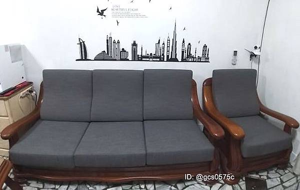 新莊區客戶陳小姐實木椅訂做新椅墊