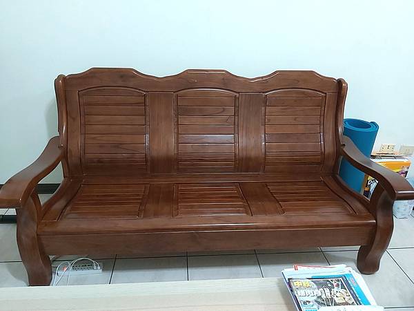 台中市潭子區客戶實木椅訂做座墊+背墊