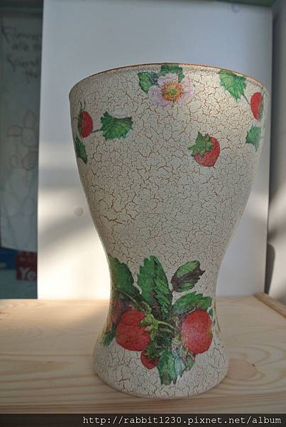 102-1213草莓玻璃花器-1