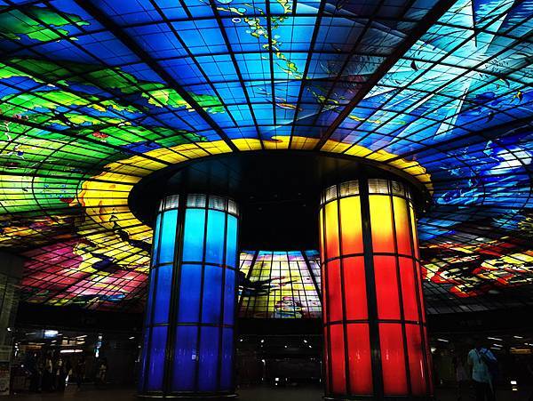 高雄捷運-1.jpg 高雄捷運-1.jpg