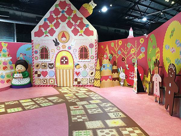 高雄駁二小紅帽特展-19.jpg 高雄駁二小紅帽特展-19.jpg