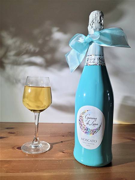 LINE_ALBUM_香檳_230508_9... LINE_ALBUM_香檳_230508_9...