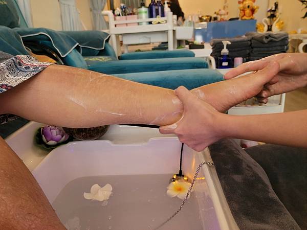 LINE_ALBUM_老婆很享受的越式洗髮_230809_34 LINE_ALBUM_老婆很享受的越式洗髮_230809_34