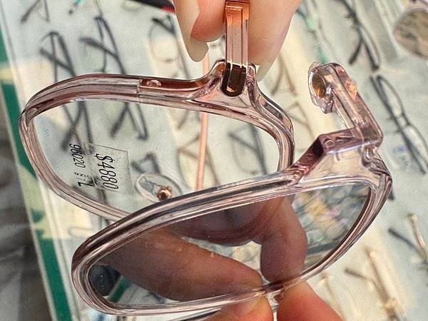 LINE_ALBUM_眼鏡_241103_48... LINE_ALBUM_眼鏡_241103_48...